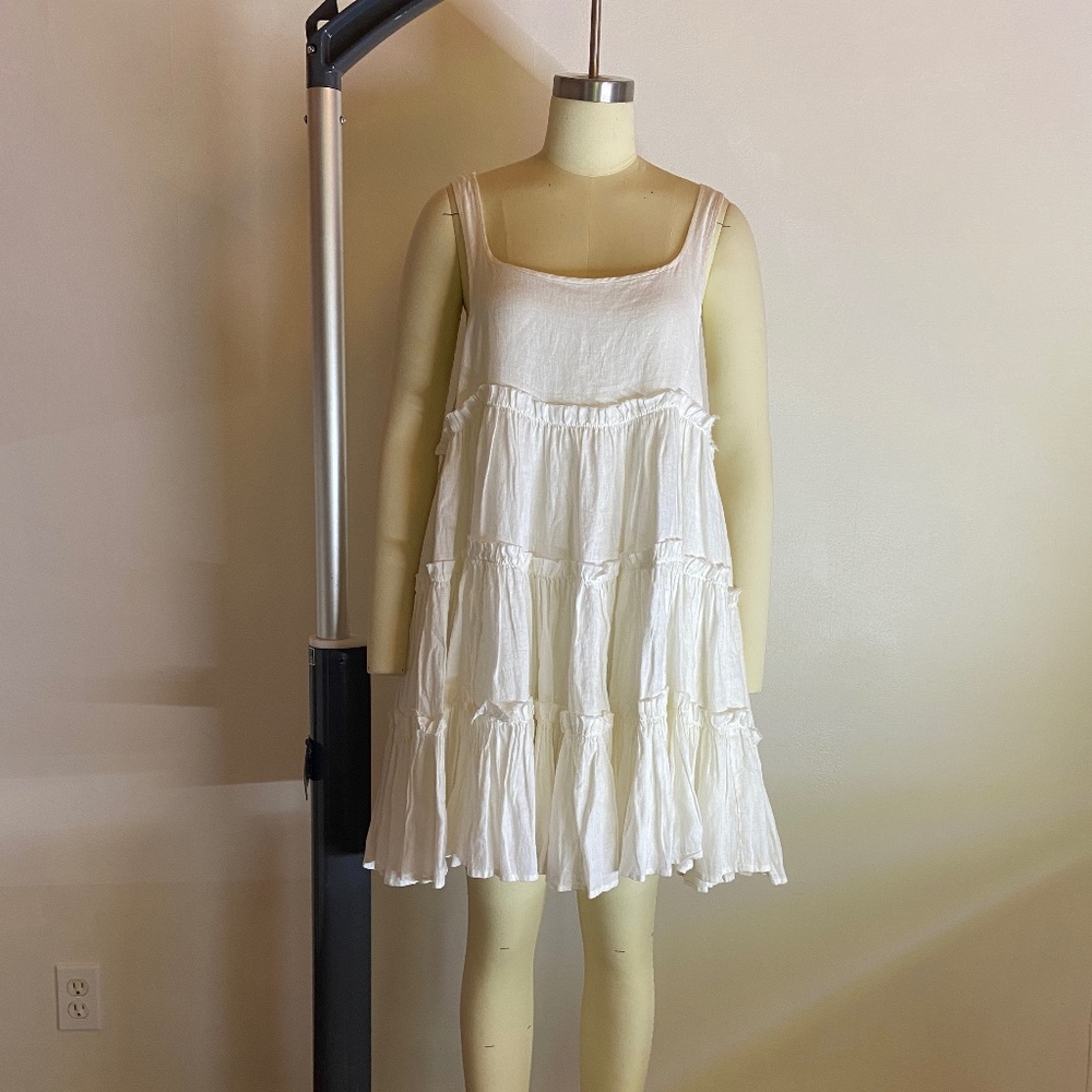 Left On Friday Short / Mini Beach Linen White Ruffle Half Days Dress S / M
